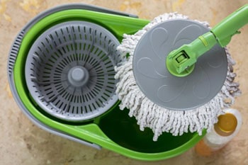 Spin Mop на кафельном полу